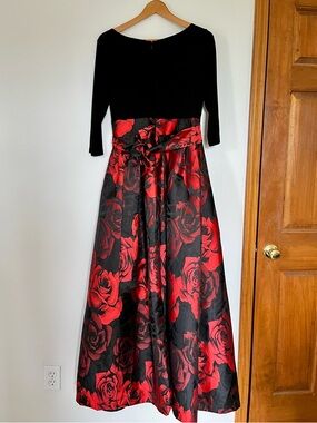 Jessica Howard Rose Print Formal Evening Gown size 14